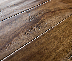 Kamay na naka -scrap